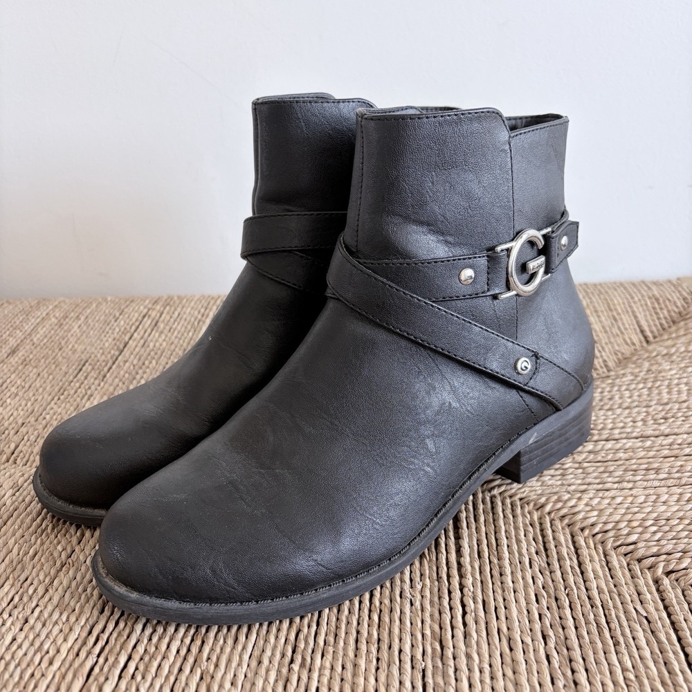 Guess Women Black Faux Leather Ankle Booties Sz 8.5 Harness Moto Biker‎ Grunge
